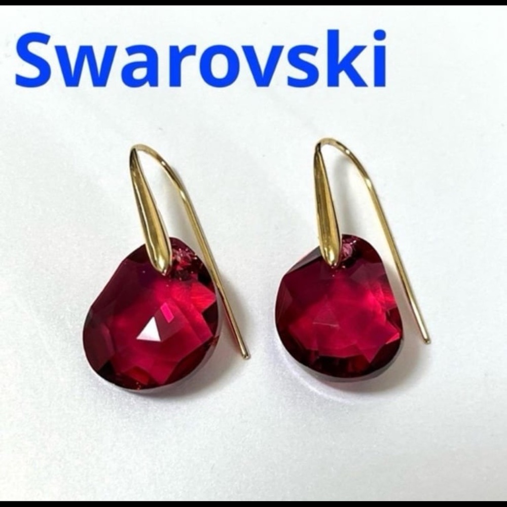 Swarovski Galet Pierced Bordeaux Crystal Earrings 1032280 100 authentic